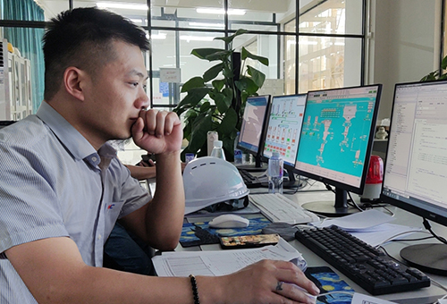 桂林磨粉機生產廠家 桂林鴻程磨粉機價格