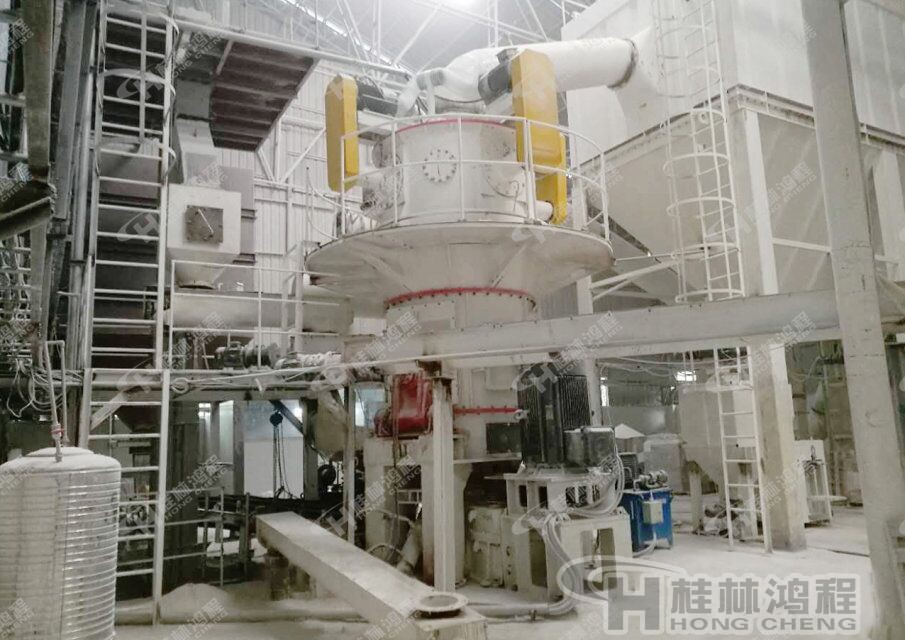 高純石英砂磨粉機推薦設(shè)備,桂林鴻程環(huán)保磨粉機,HLMX超細立式磨粉機 HLMX1100高純石英砂磨粉機推薦設(shè)備,桂林鴻程環(huán)保磨粉機,HLMX超細立式磨粉機