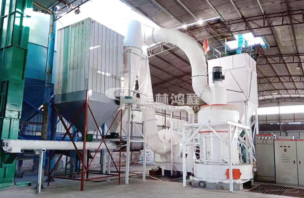 甘肅某脫硫劑廠家購(gòu)買的桂林鴻程250目雷蒙磨粉機(jī)生產(chǎn)線現(xiàn)場(chǎng) HCQ1500甘肅某脫硫劑廠家購(gòu)買的桂林鴻程250目雷蒙磨粉機(jī)生產(chǎn)線現(xiàn)場(chǎng)