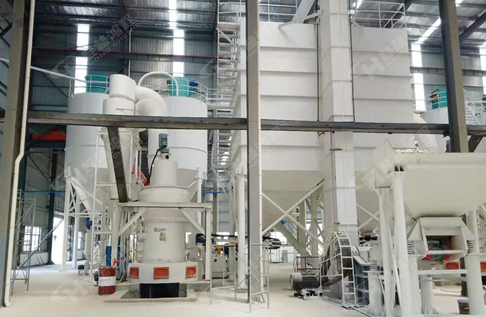 HC縱擺式磨粉機生石灰粉磨機精彩客戶現(xiàn)場，速來圍觀！